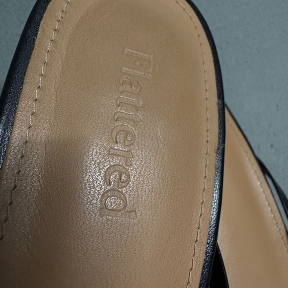 FLATTERED Eunisa Heel in Black Size 39 As Is Needs Repair - Picture 11 of 16